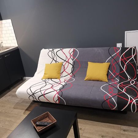 Studio Cosy Au Pied Du Metro Flachet Villeurbanne Esterno foto